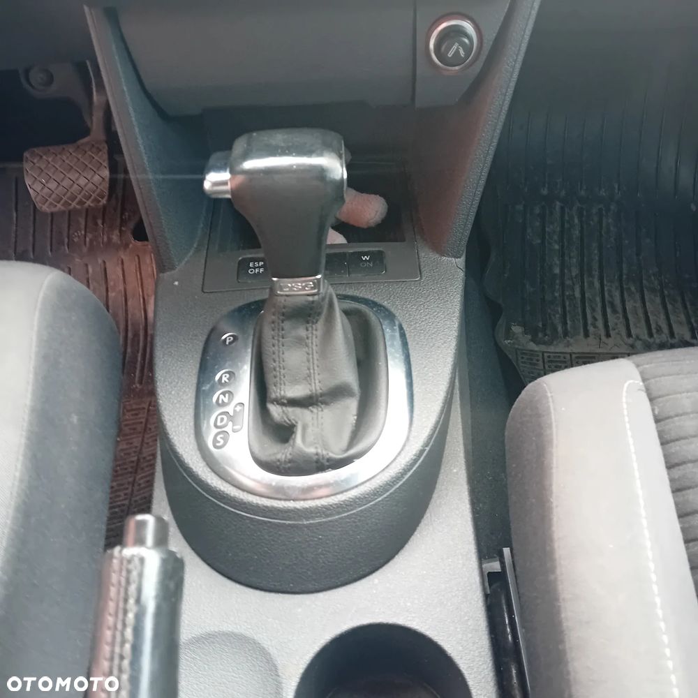 Volkswagen Touran 1.9 TDI DPF DSG Trendline - 15