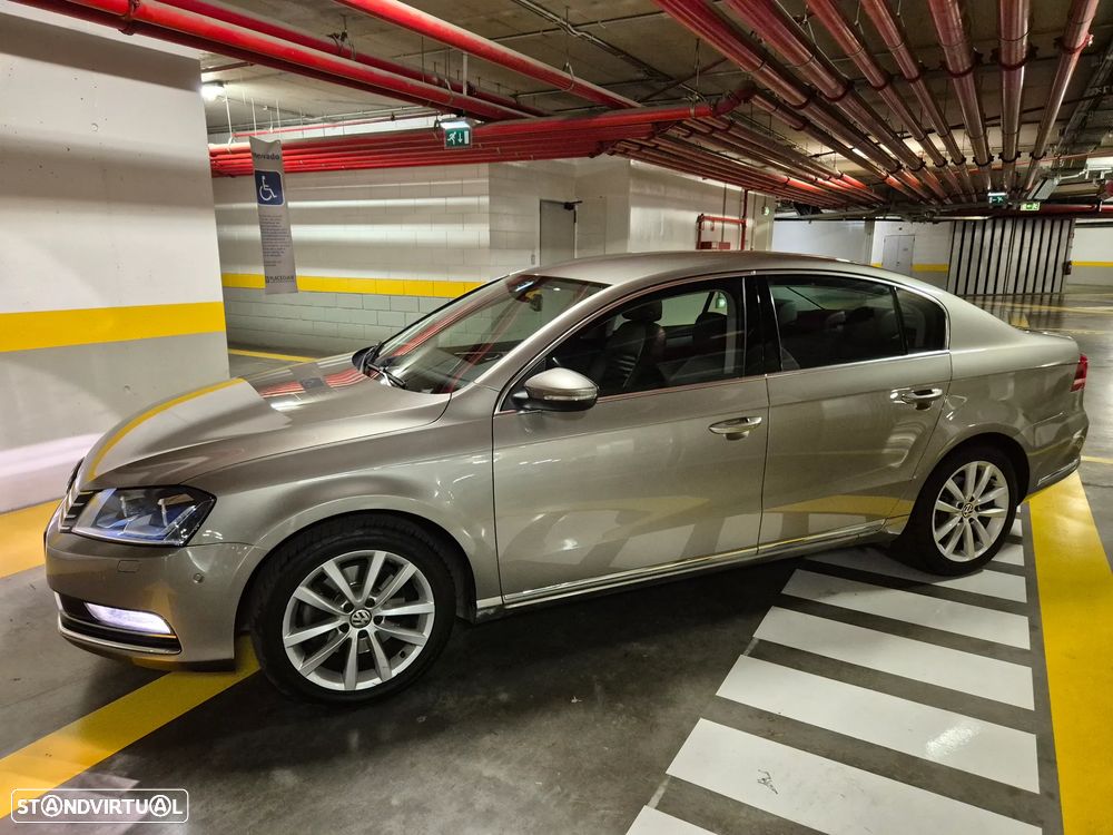 VW Passat 2.0 TDI BlueMotion Highline - 2