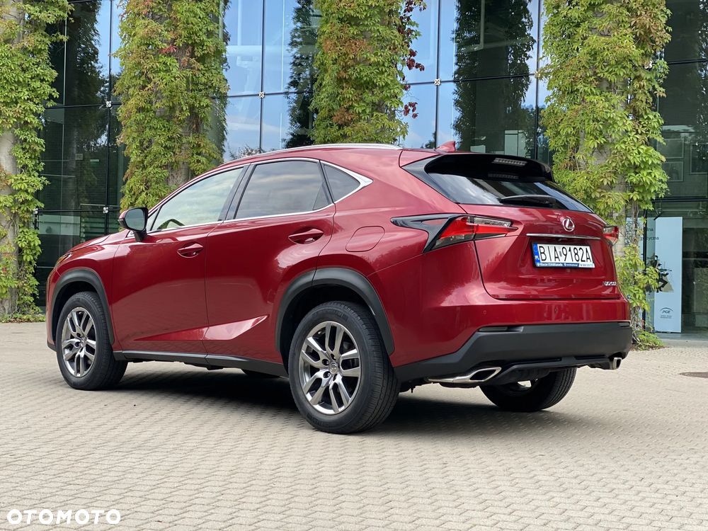 Lexus NX 200t AWD Luxury Line - 2