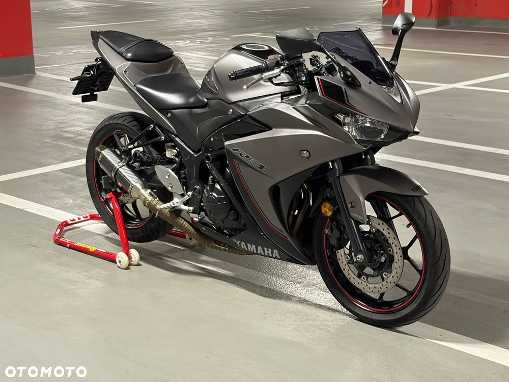 Yamaha R3 - 3