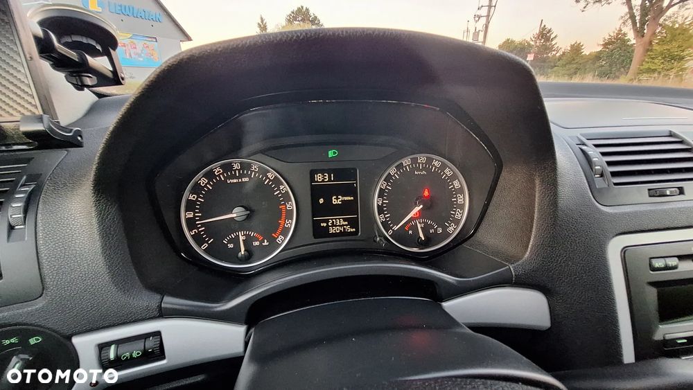 Skoda Octavia 2.0 TDI Family Plus - 9