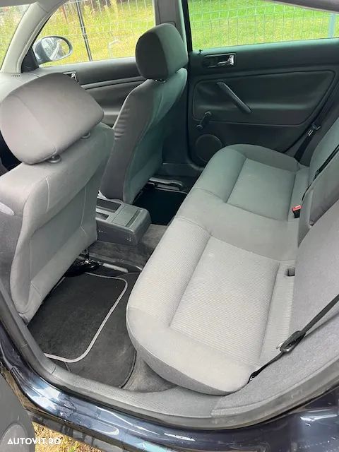 Volkswagen Passat Variant 1.6 Comfortline - 8