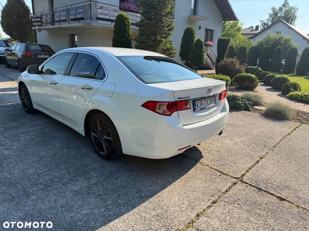 Honda Accord 2.0 Elegance - 25