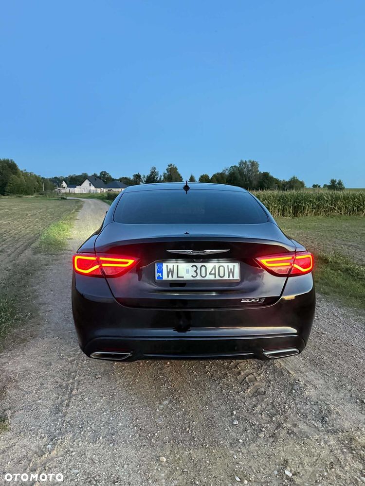 Chrysler 200 - 3