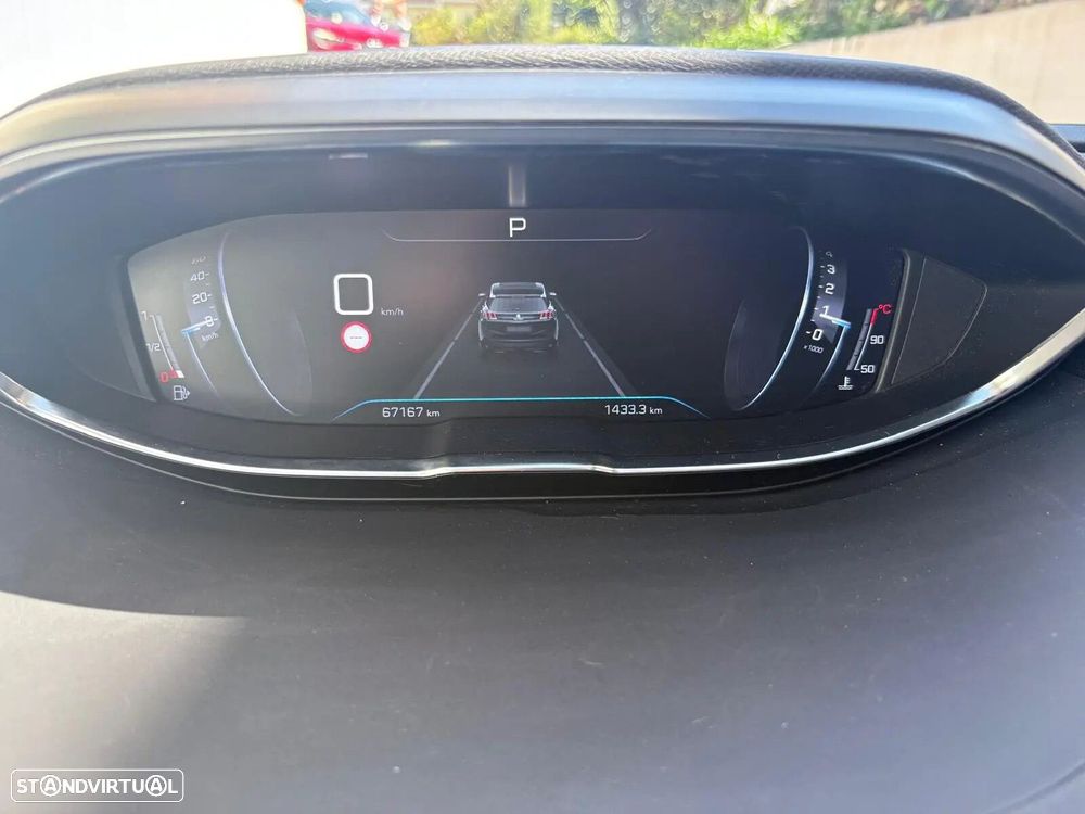 Peugeot 3008 1.2 PureTech Allure EAT8 - 46