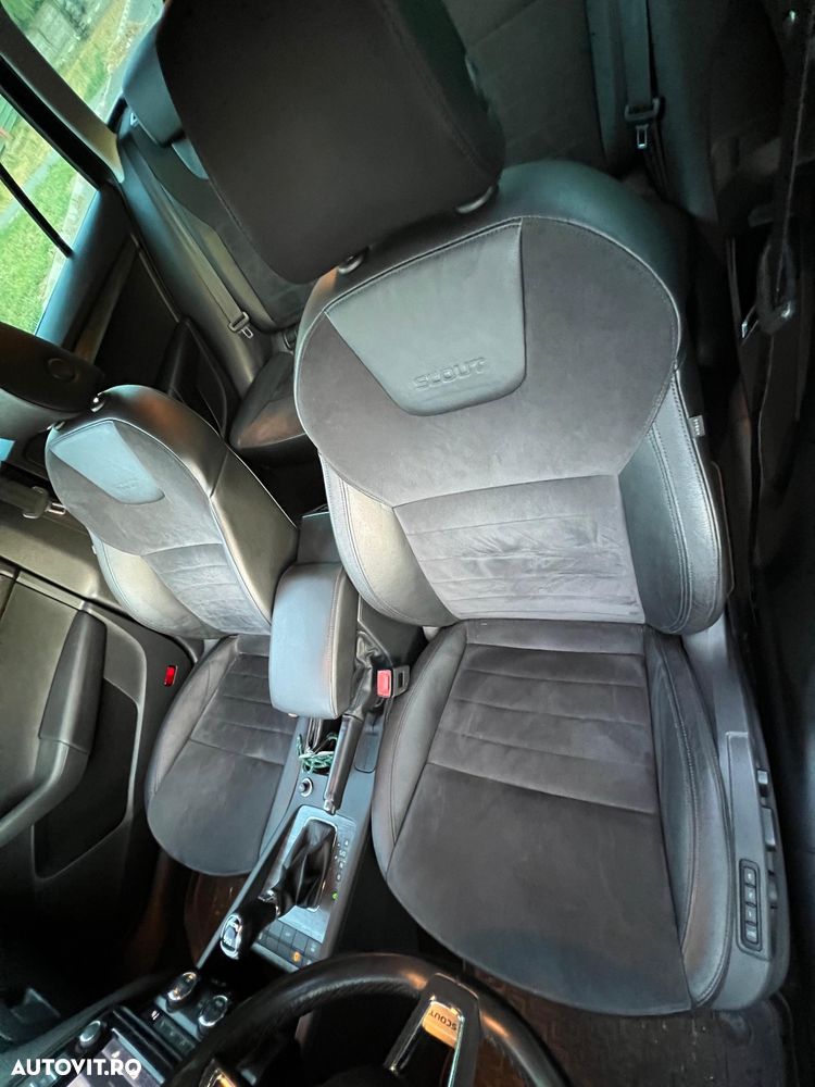 Skoda Octavia 2.0 TDI 4x4 DSG Scout - 13