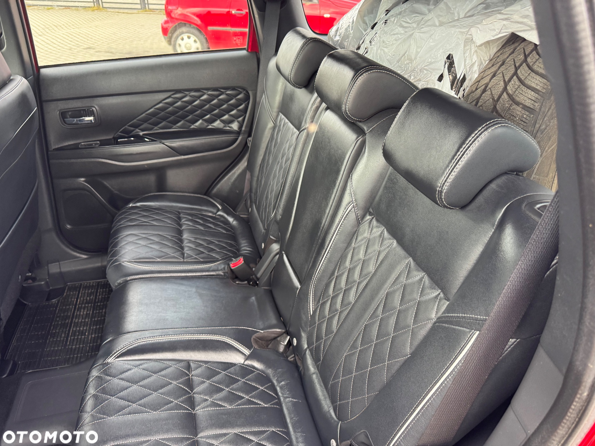 Mitsubishi Outlander 2.4 4WD Plug-In Hybrid Diamant+ - 18