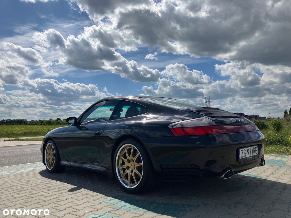 Porsche 911 - 17