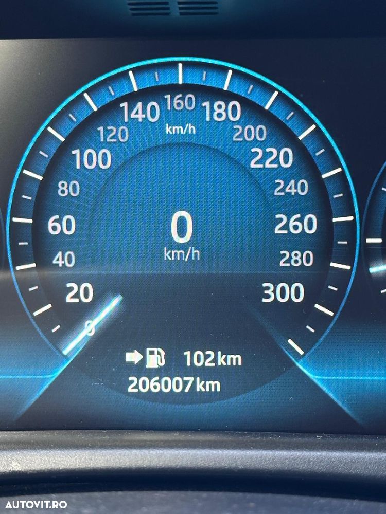 Jaguar XF 20d RWD R-Sport - 8