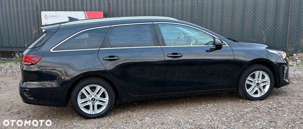 Kia Ceed 1.6 CRDi 136 ISG Dream-Team Edition - 3
