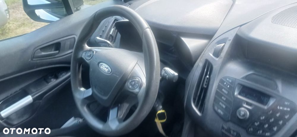 Ford Transit connect - 5