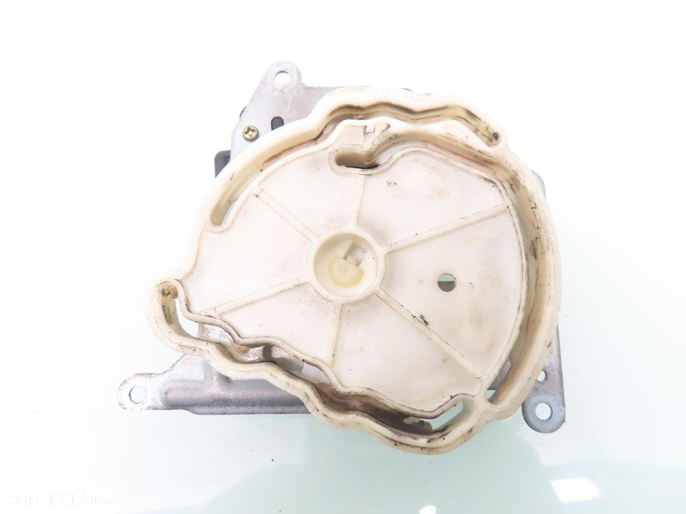 SILNICZEK KLAPKI NAWIEWU TOYOTA COROLLA Verso E12 0637007440 - 2