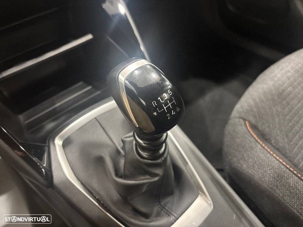 Peugeot 2008 1.2 PureTech Active - 20