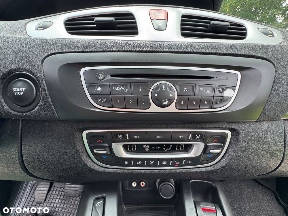 Renault Grand Scenic - 38