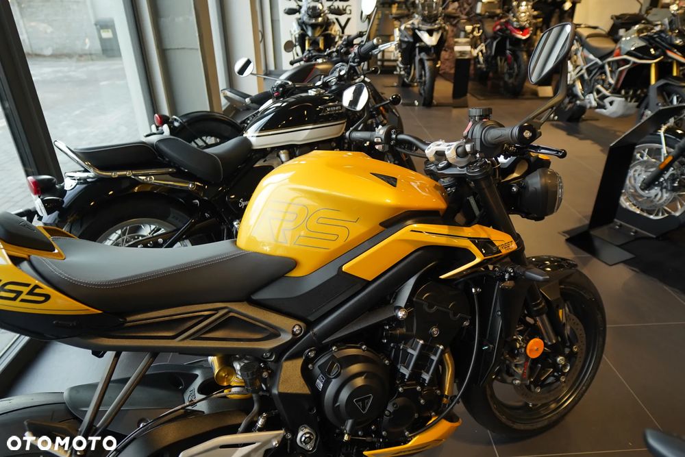 Triumph Street Triple - 5