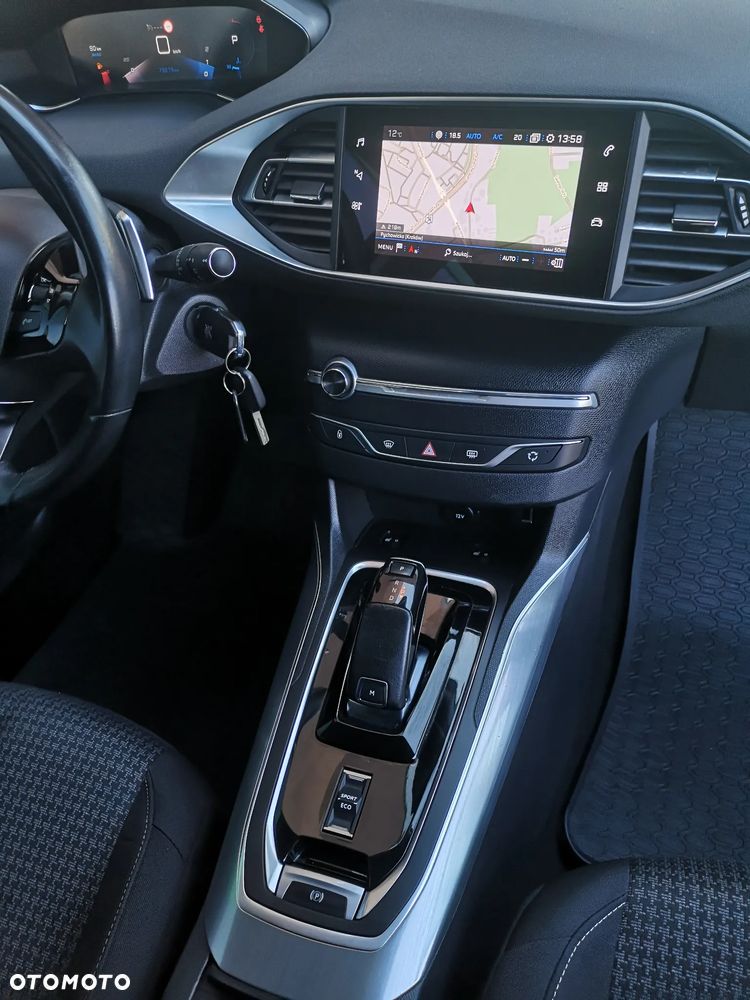 Peugeot 308 1.5 BlueHDi Active S&S EAT6 - 16