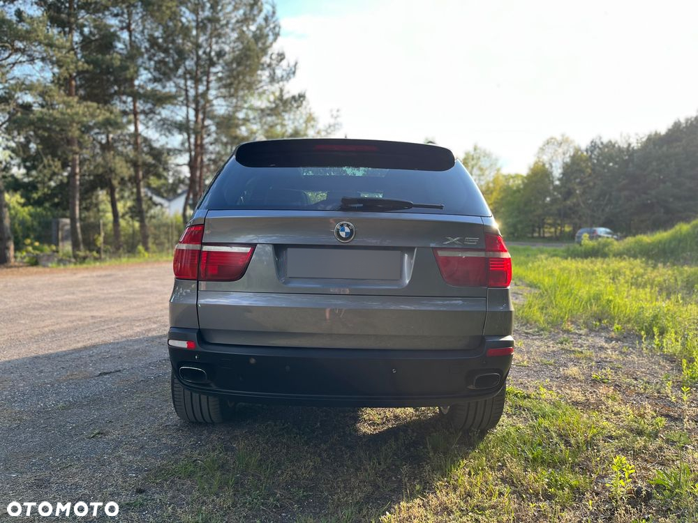 BMW X5 4.8i xDrive