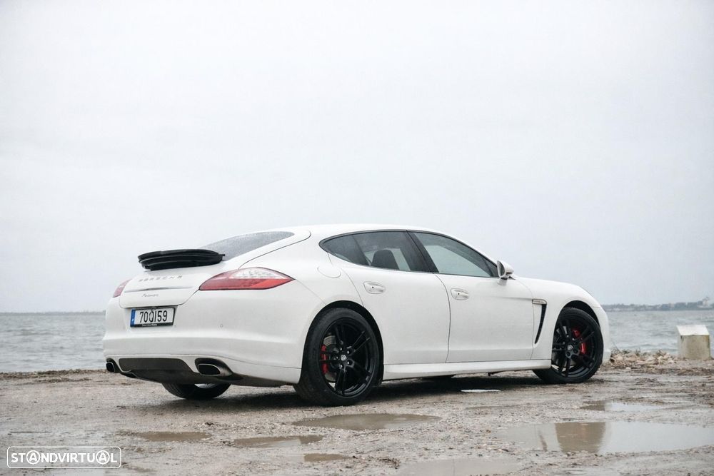 Porsche Panamera Platinum Edition - 7