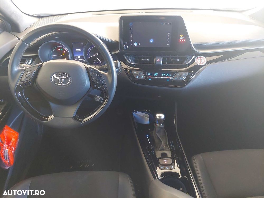 Toyota C-HR Hybrid Club - 4