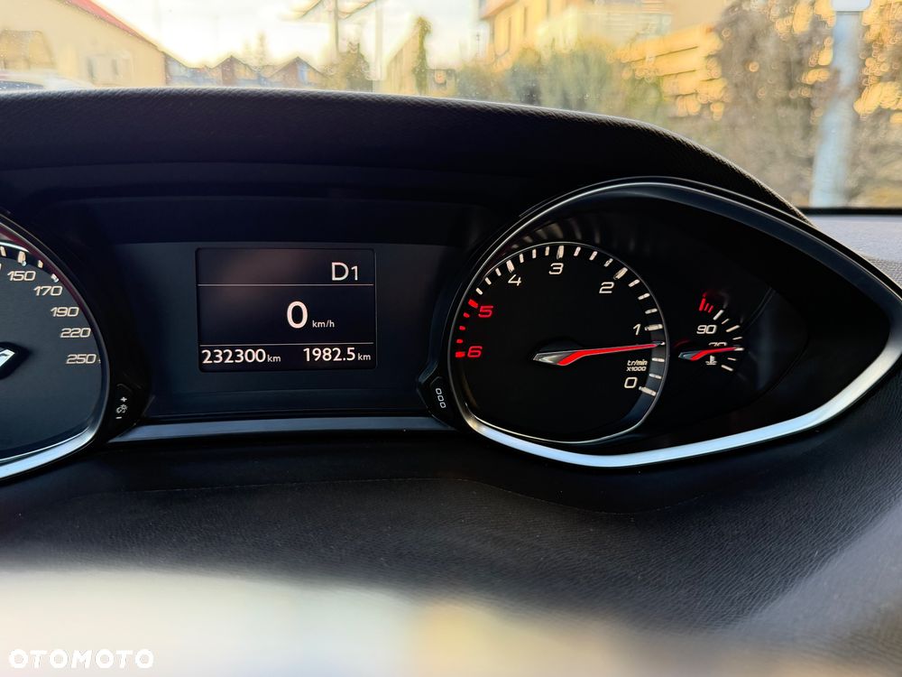 Peugeot 308 BlueHDi FAP 150 EAT6 Stop&Start GT-Line Edition - 33