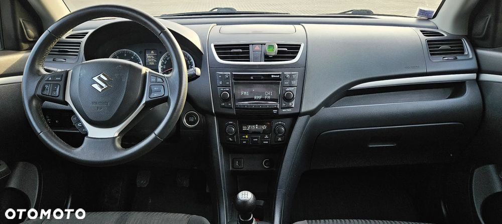 Suzuki Swift 1.3 DDiS Club - 8