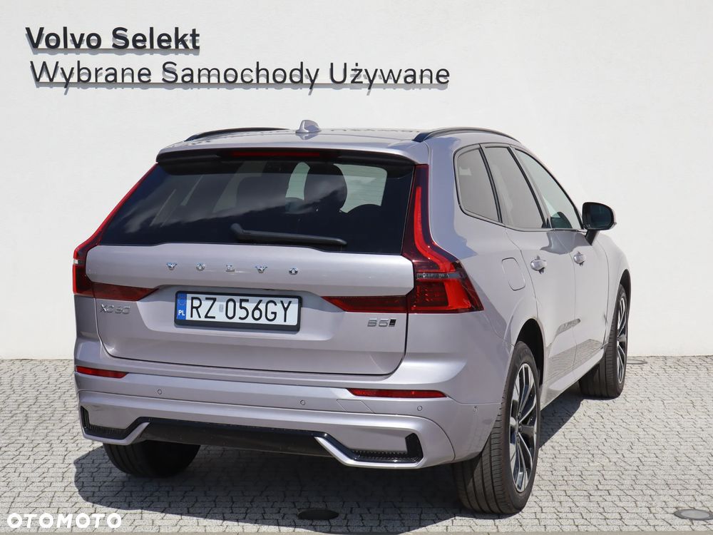 Volvo XC 60 B5 B AWD Plus Dark - 6