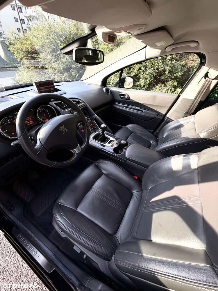 Peugeot 3008 1.6 Premium+ - 11