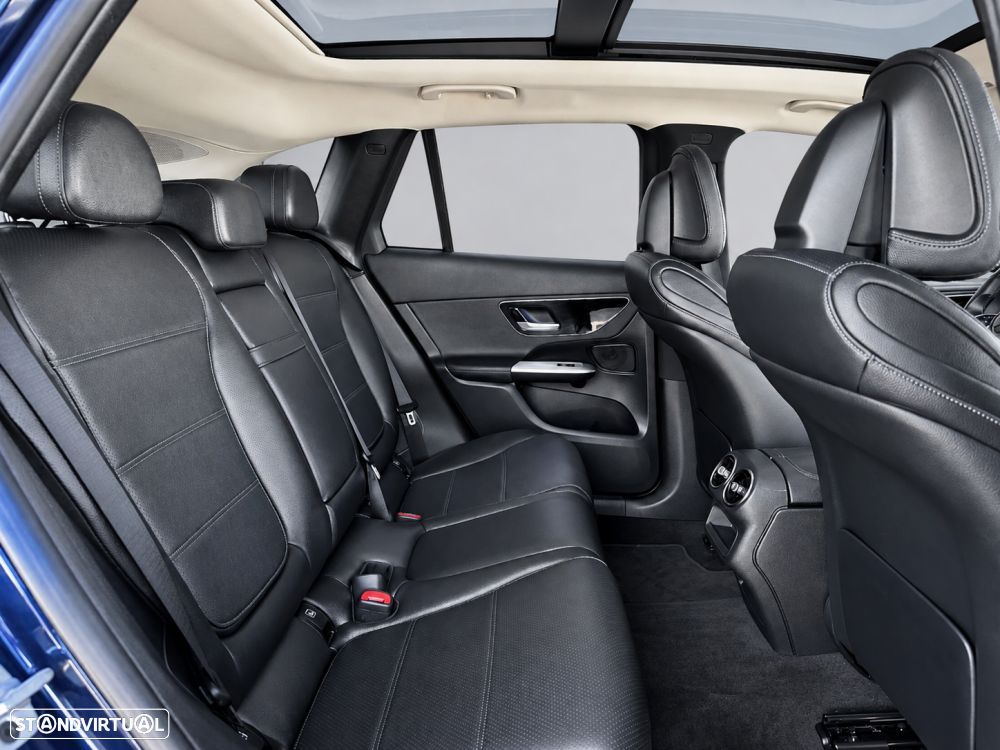 Mercedes-Benz GLC 300 e 4Matic 9G-TRONIC Avantgarde Advanced - 23