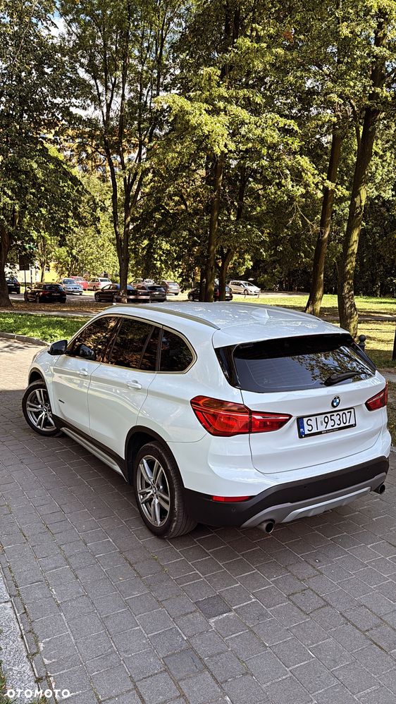 BMW X1 xDrive20i xLine sport - 18