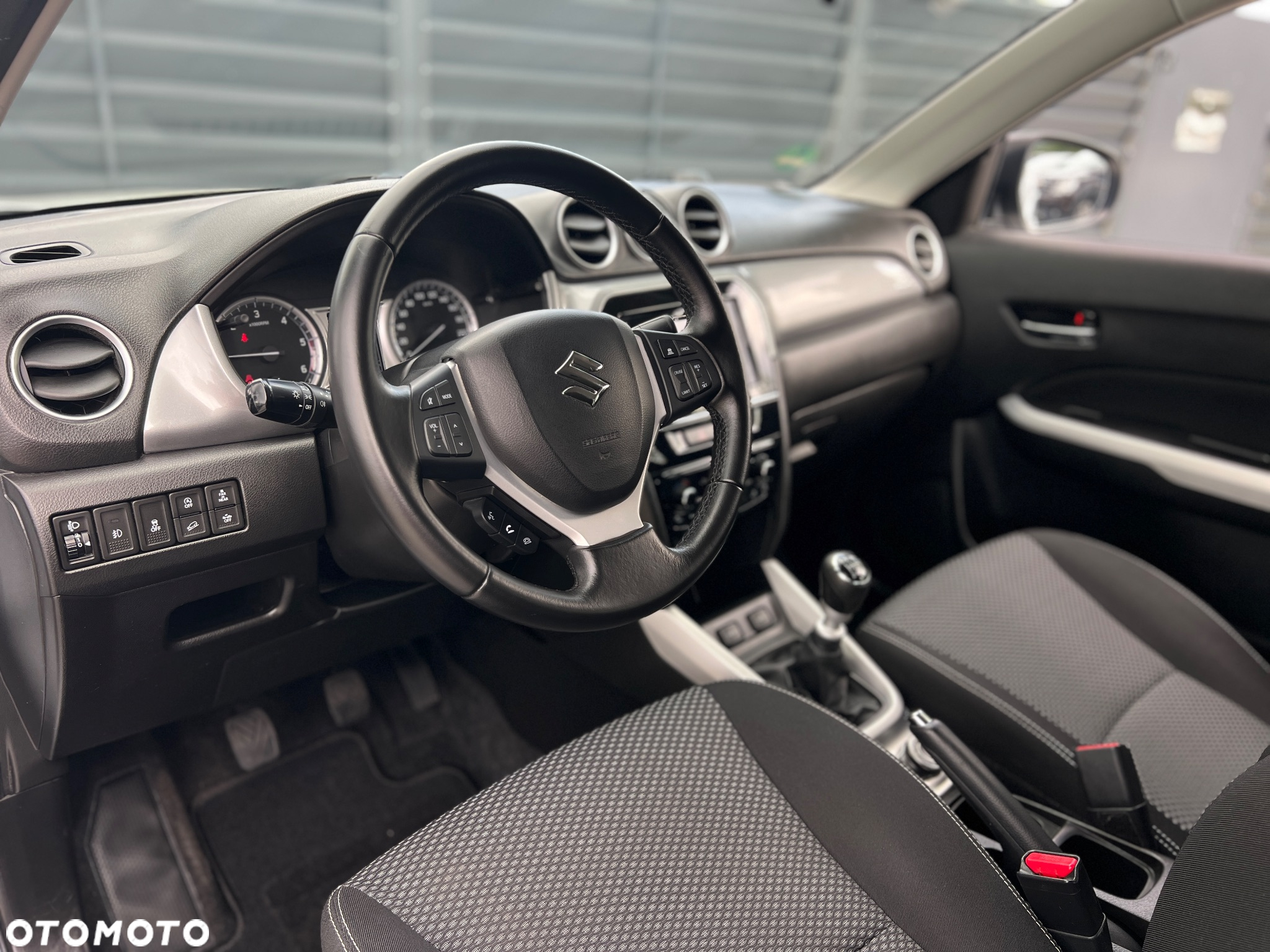 Suzuki Vitara - 11