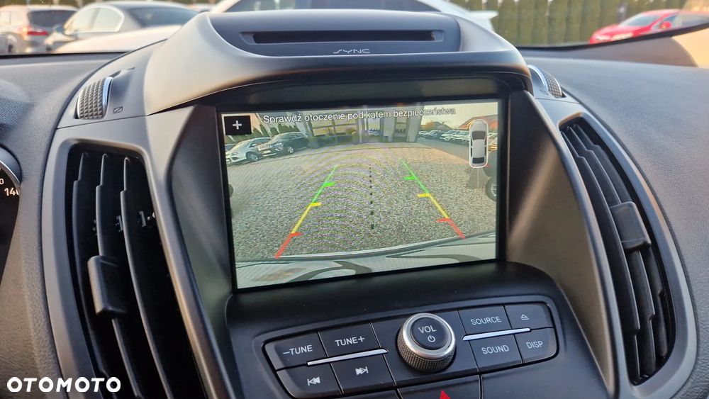 Ford Kuga 1.5 EcoBoost 2x4 Titanium - 11