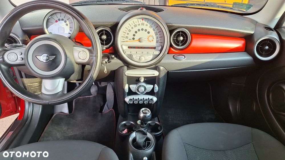 MINI ONE Standard - 8