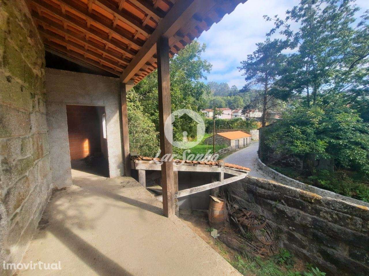 Moradia em Pedra para Restaurar em Moreira do Rei, Fafe - Grande imagem: 2/14