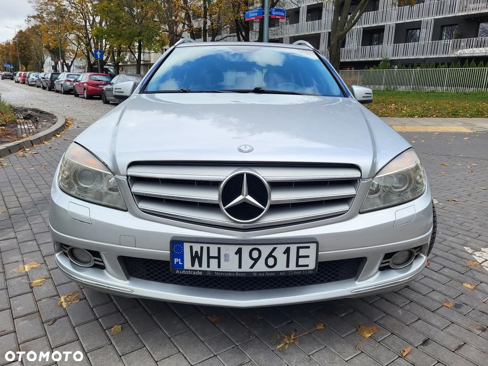 Mercedes-Benz Klasa C 180 K BlueEff Avantgarde - 2
