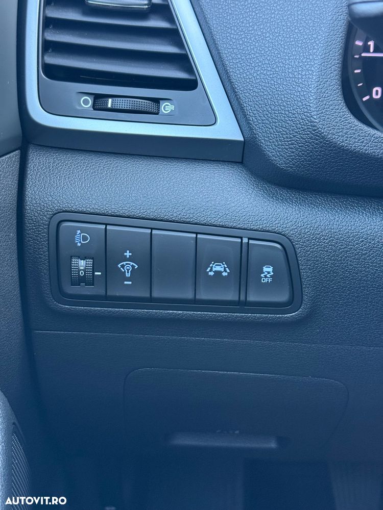 Hyundai Tucson 2.0 CRDI 2WD Style - 13