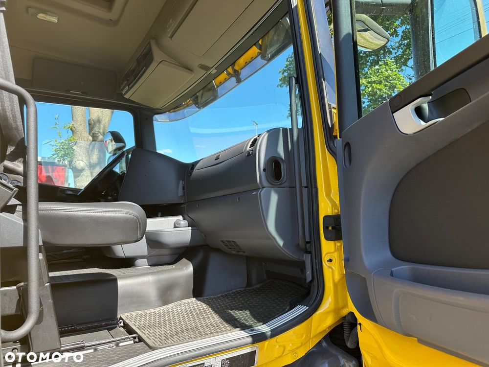 Scania R440 6x2  E-5. BDF - 12
