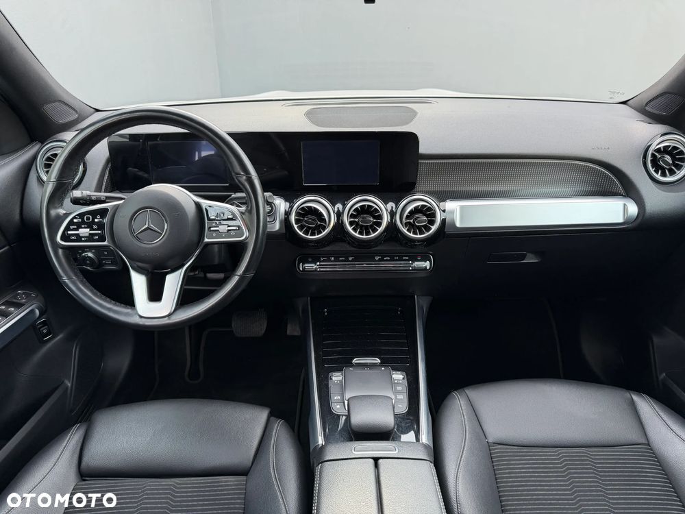 Mercedes-Benz GLB 200 Progressive 7G-DCT - 30