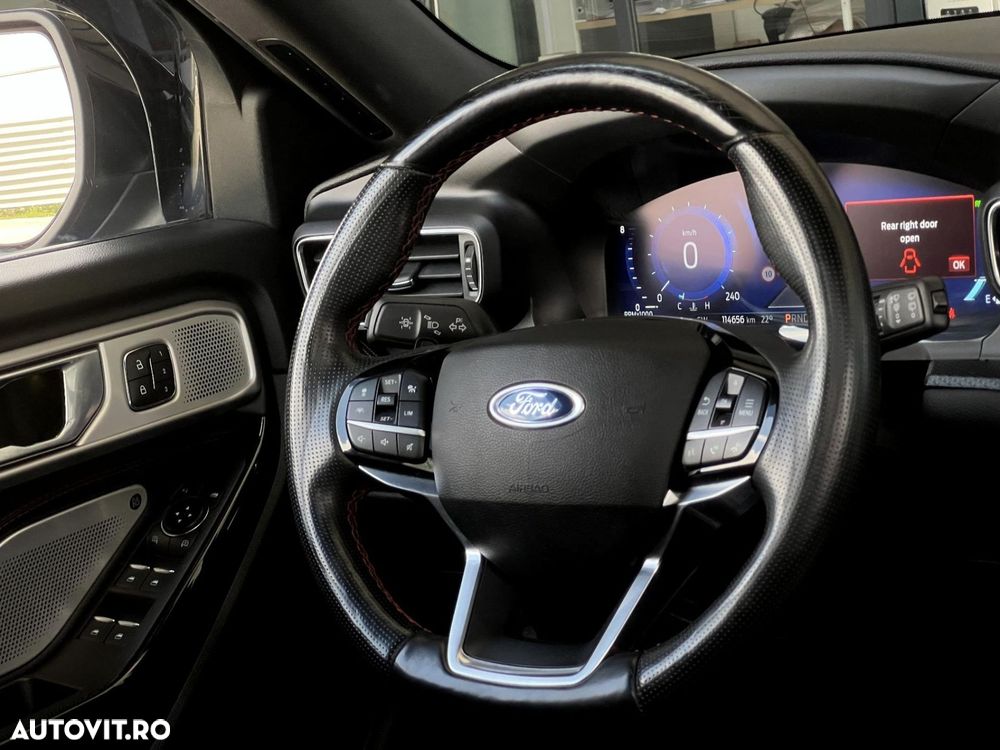 Ford Explorer - 12