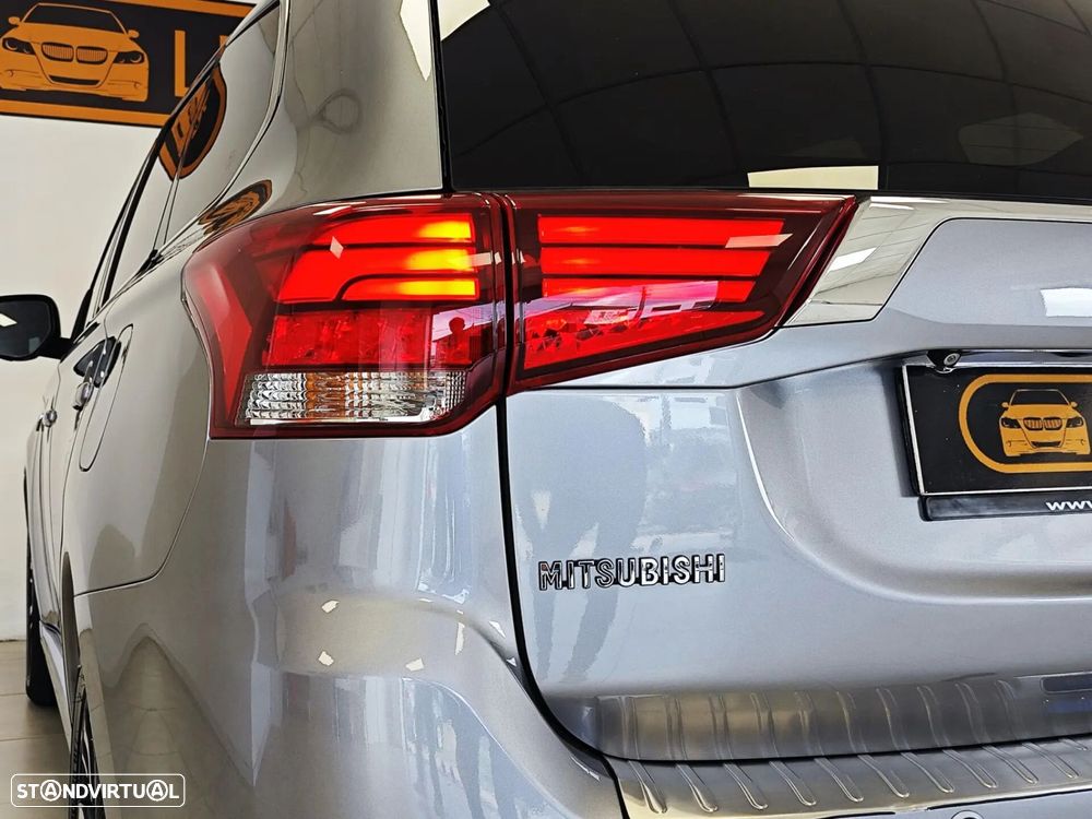 Mitsubishi Outlander - 26