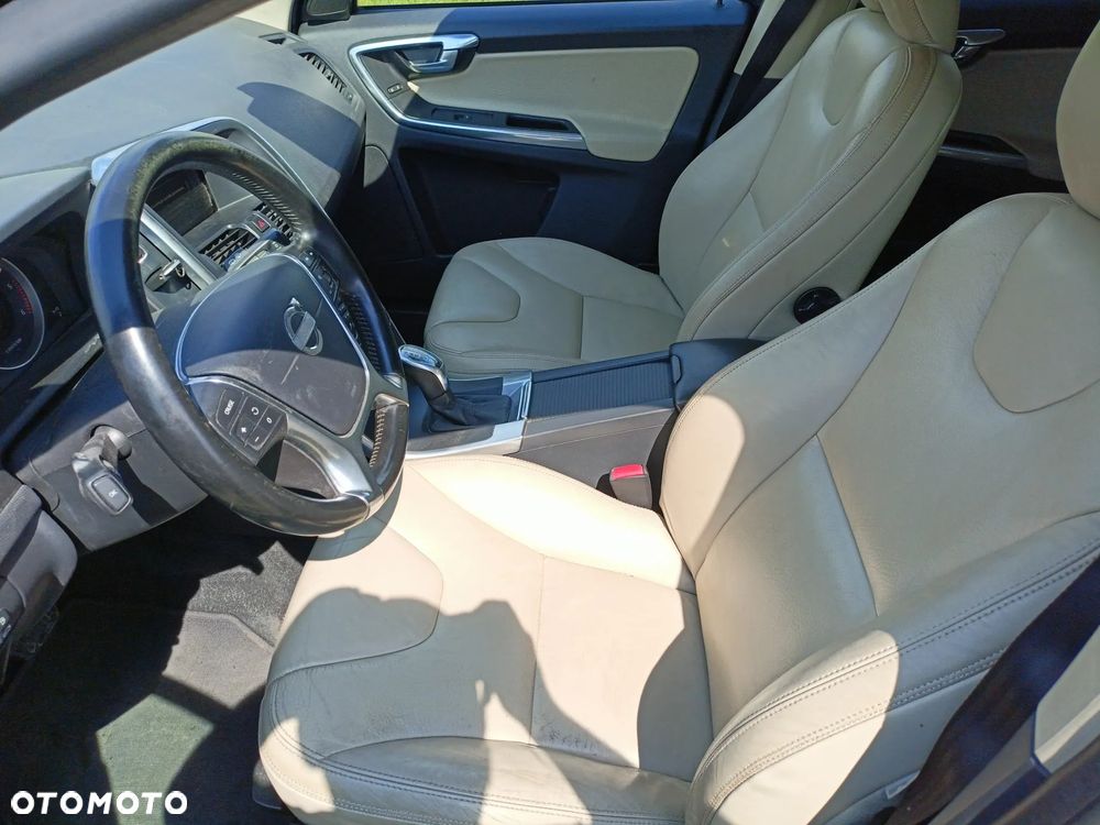 Volvo XC 60 D4 Geartronic Kinetic - 7