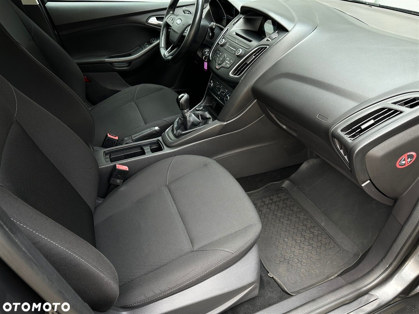 Ford Focus 1.6 Trend - 6