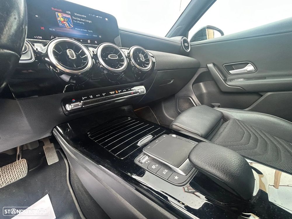 Mercedes-Benz A 250 e Style Plus - 21