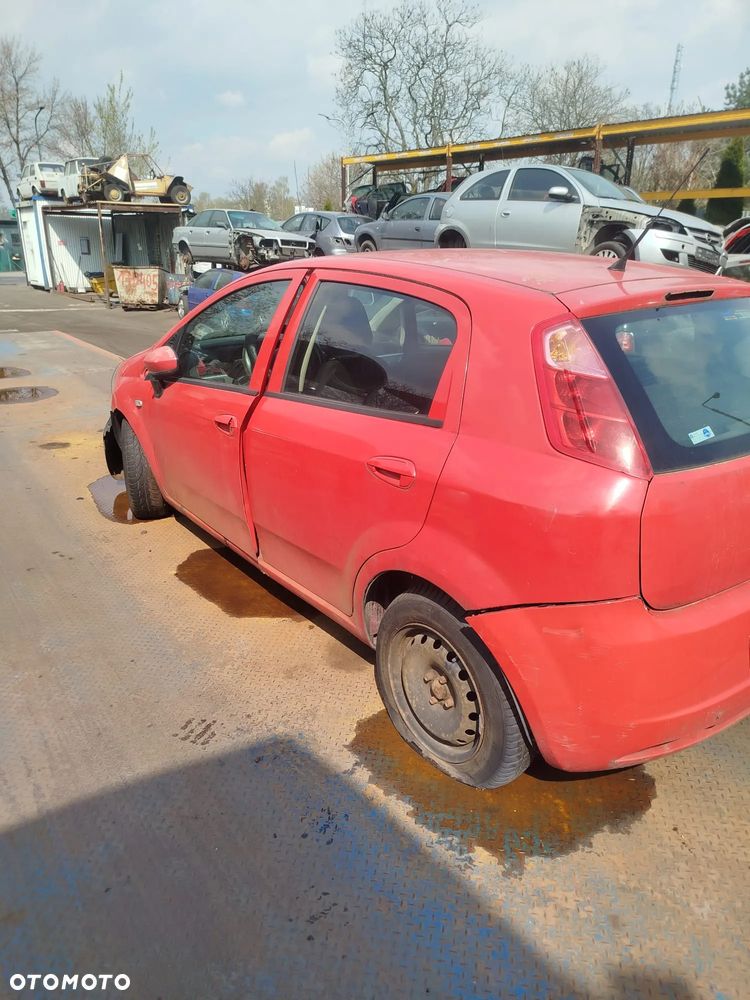 Fiat Grande Punto na części. - 8