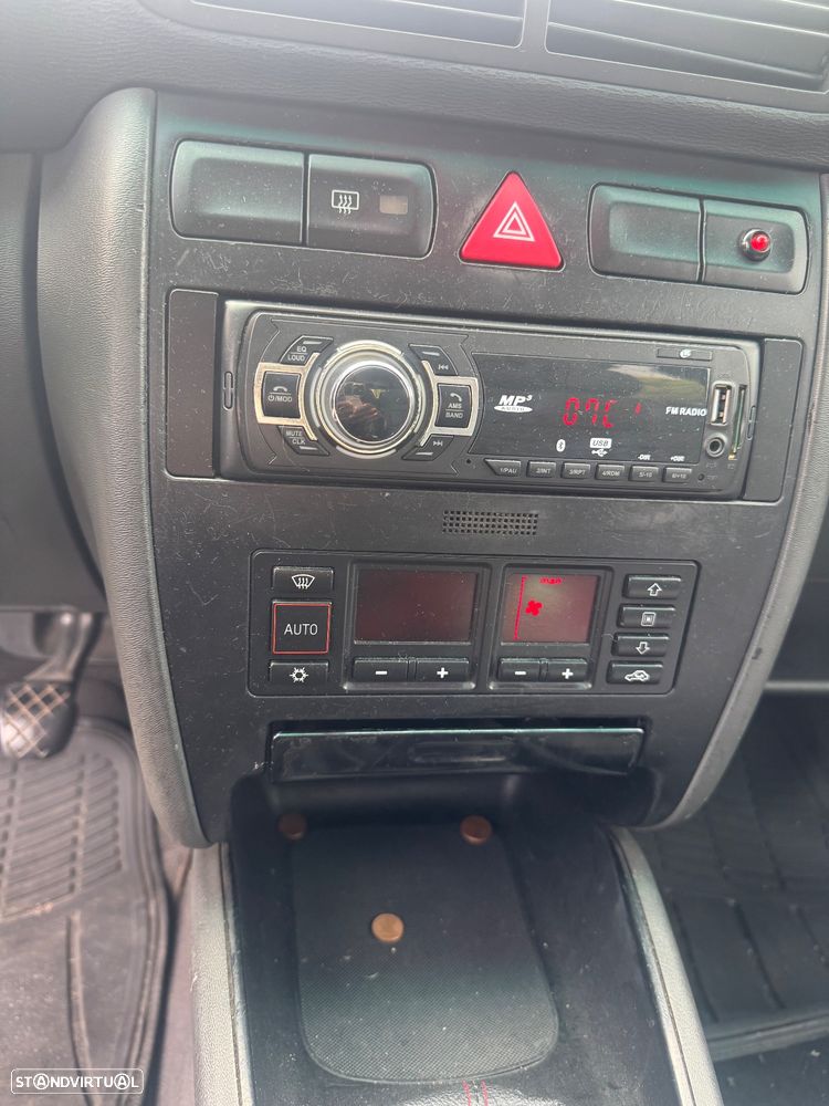 Audi A3 1.6 - 5
