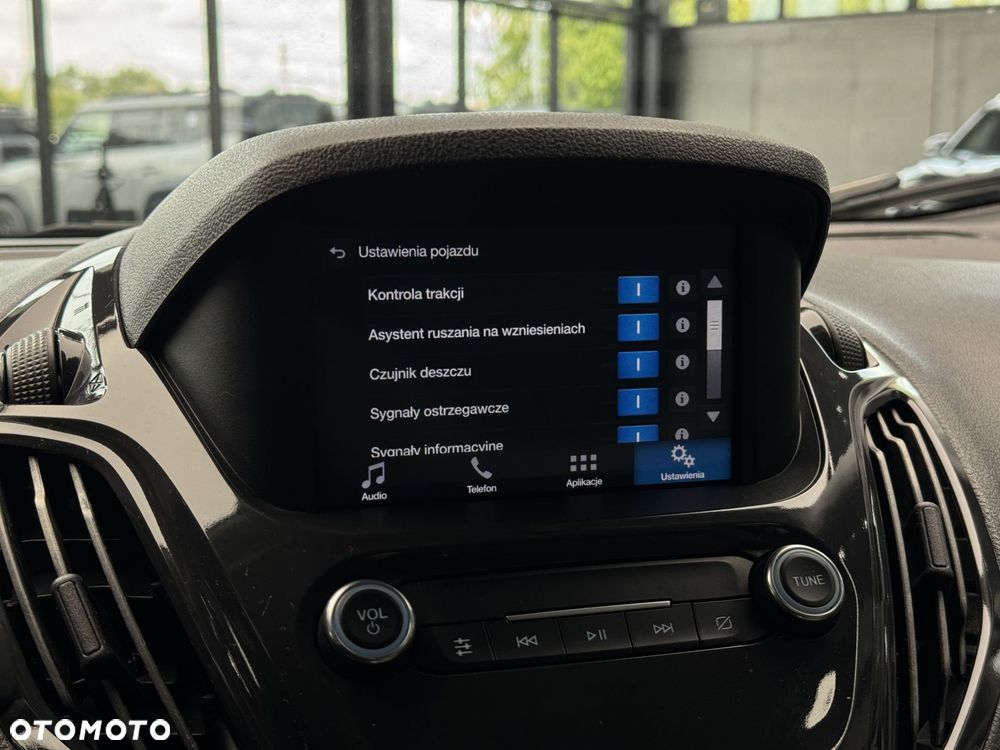 Ford Tourneo Courier 1.0 EcoBoost Titanium - 36