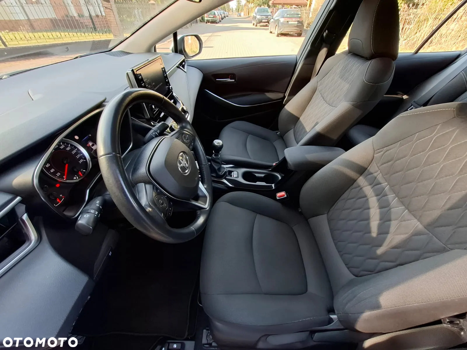 Toyota Corolla 1.6 Comfort - 30