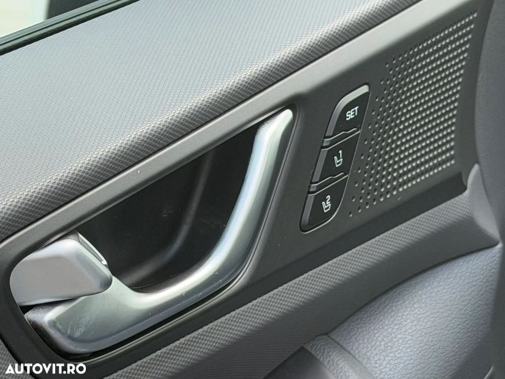 Hyundai IONIQ - 34