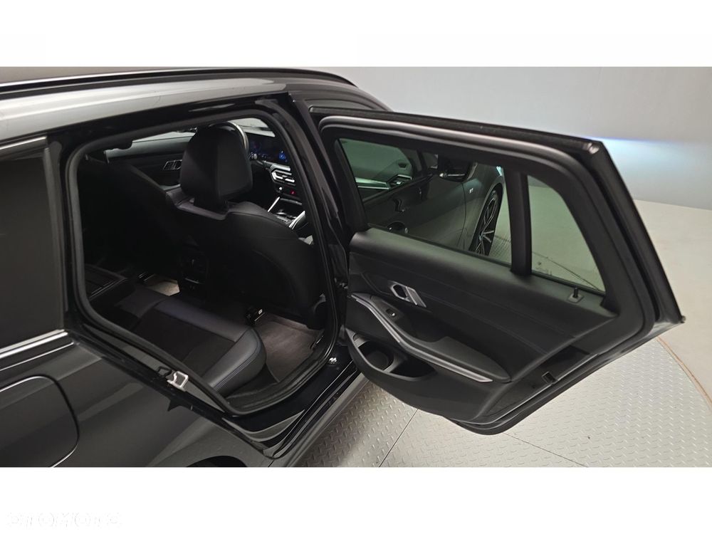 BMW Seria 3 - 29