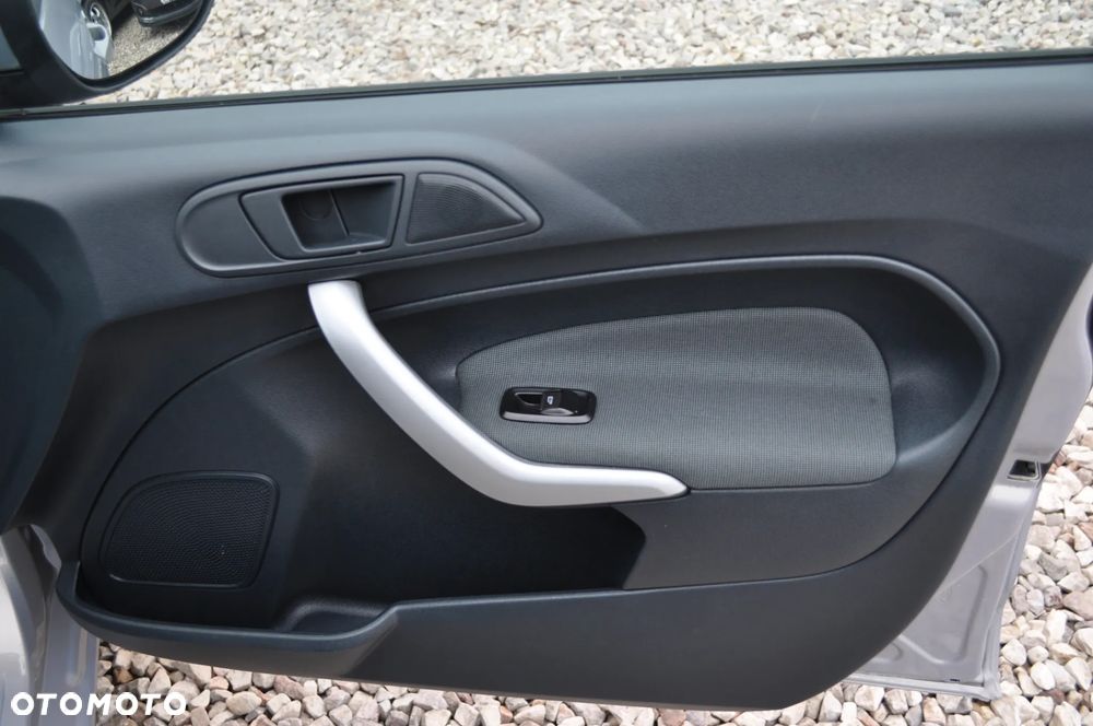 Ford Fiesta 1.25 Trend EU5 - 25