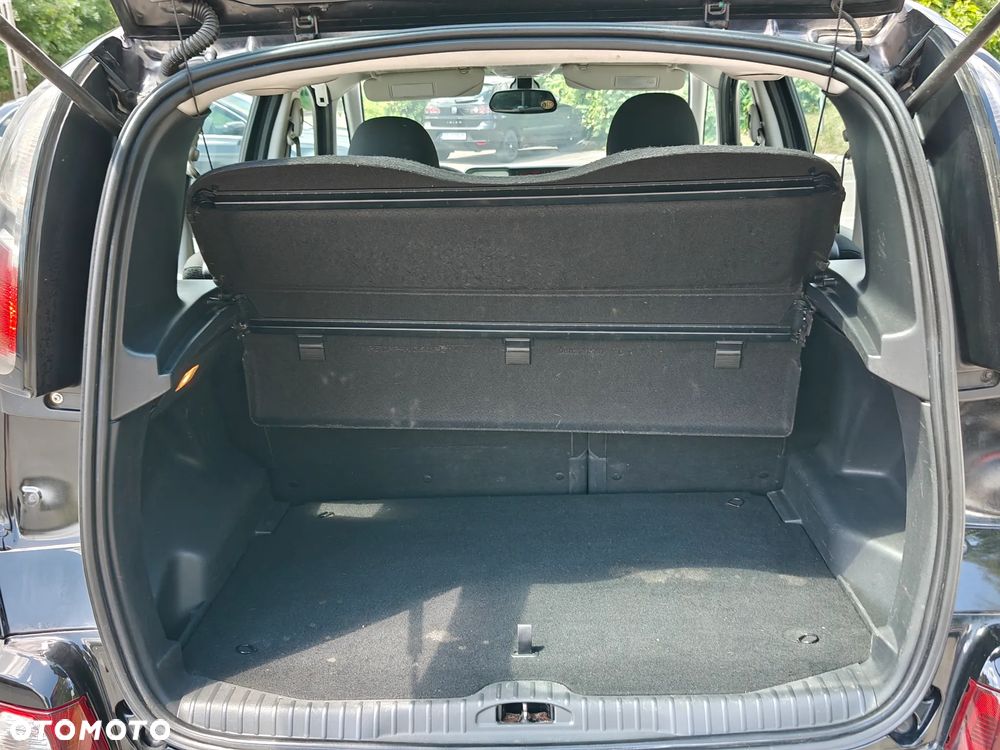 Citroën C3 Picasso 1.6 HDi Exclusive - 20
